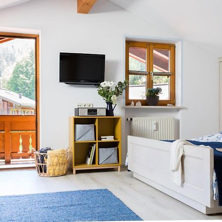 Komfort Ferienwohnungen Reit Im Winkl - Haus Davis Kamer foto